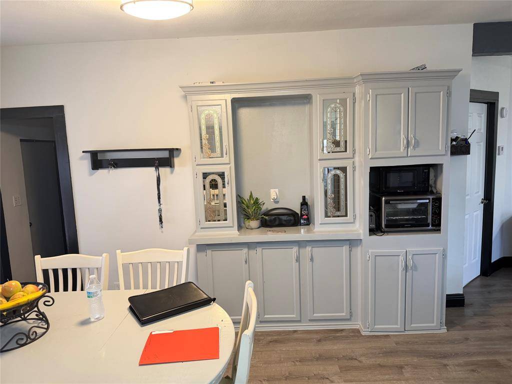 Cleburne, TX 76031,222 Hix Road