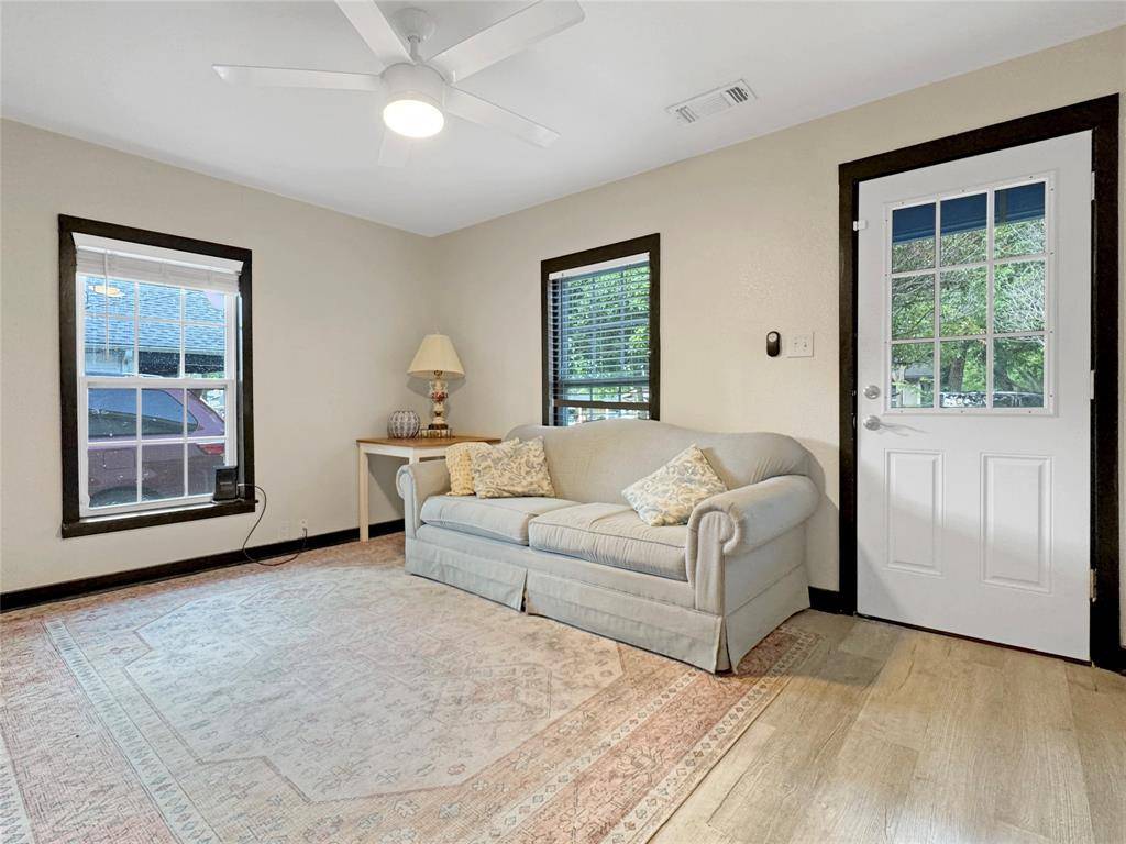 Howe, TX 75459,604 S Maple Street