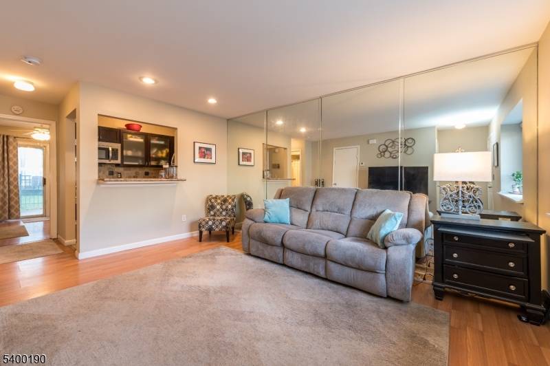 Union Twp., NJ 07083,303 Arsdale Ter #303