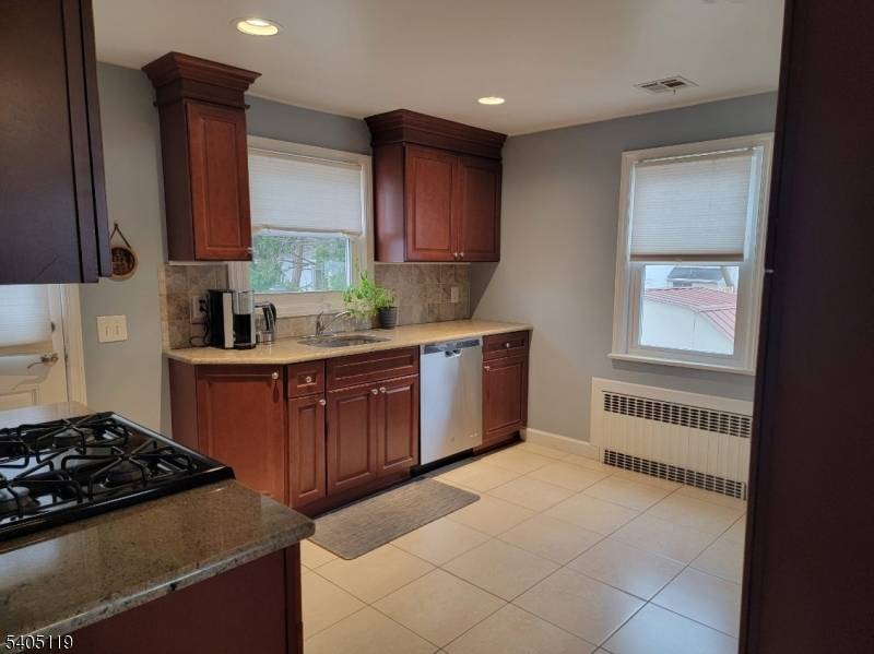 Rahway City, NJ 07065,2231 Winfield St