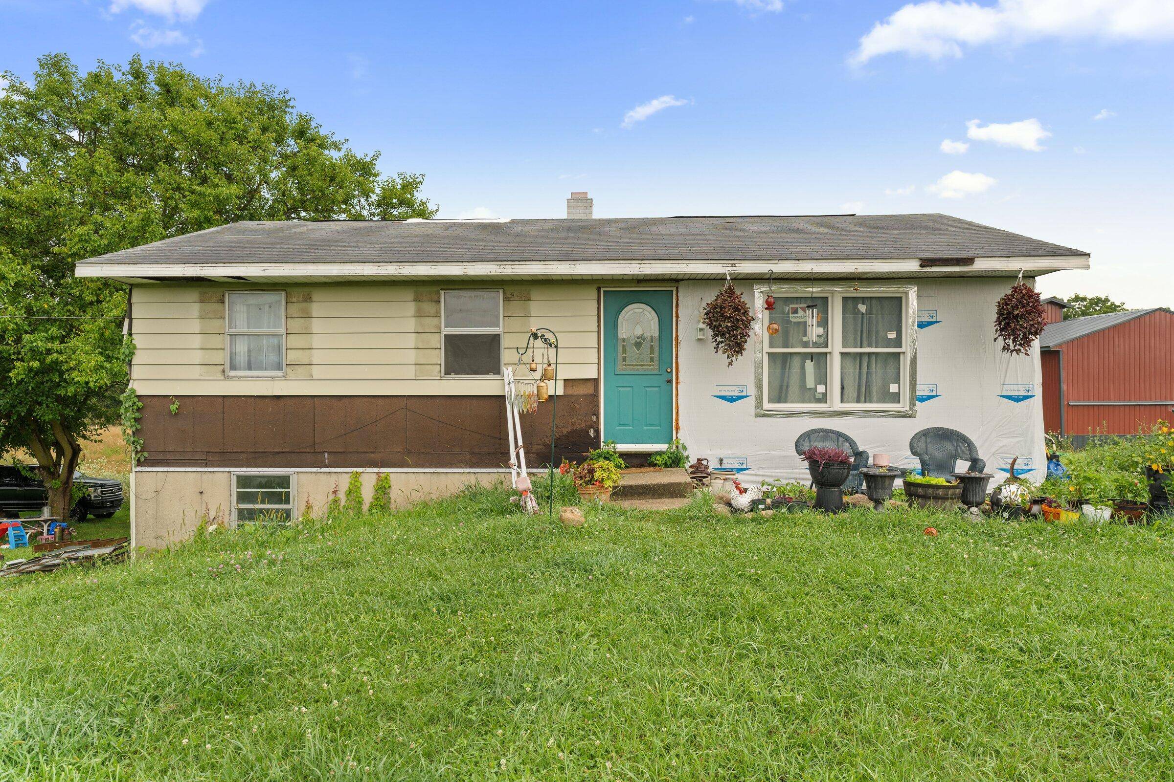 Cassopolis, MI 49031,68090 Calvin Center RD