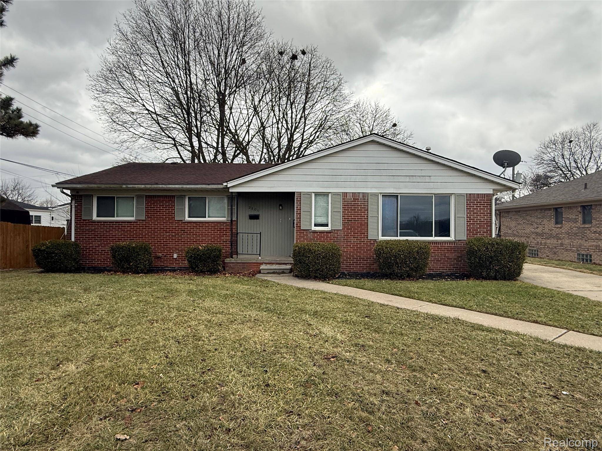 Trenton, MI 48183,2501 King RD