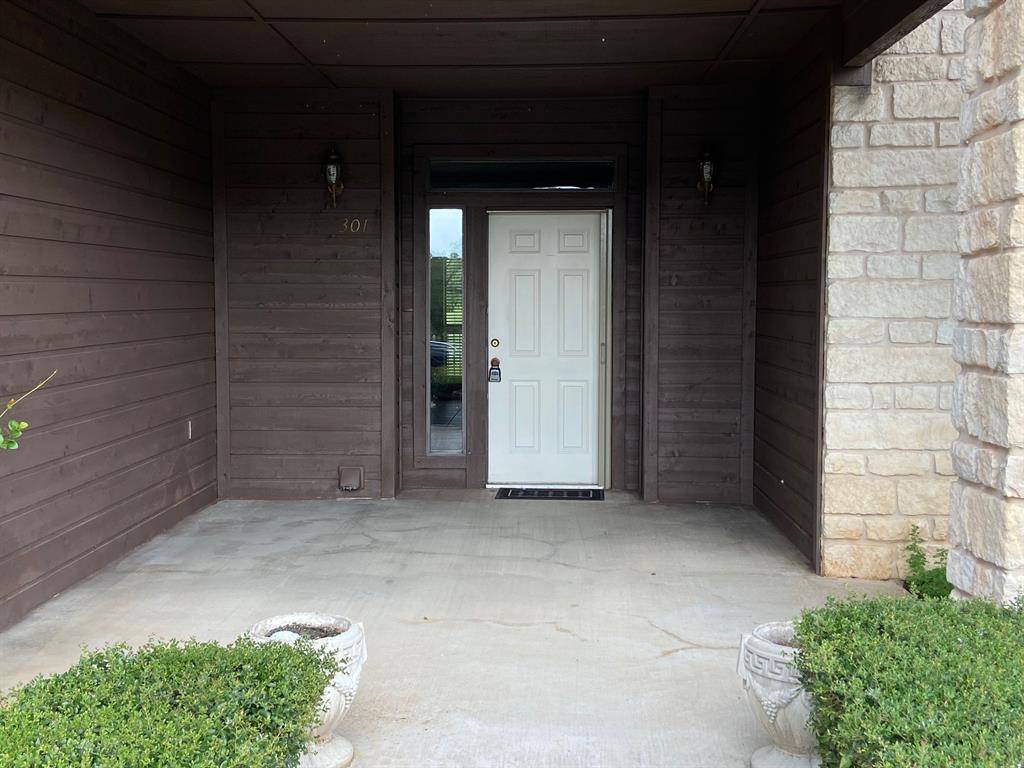 Whitney, TX 76692,27101 Meadowmore Court