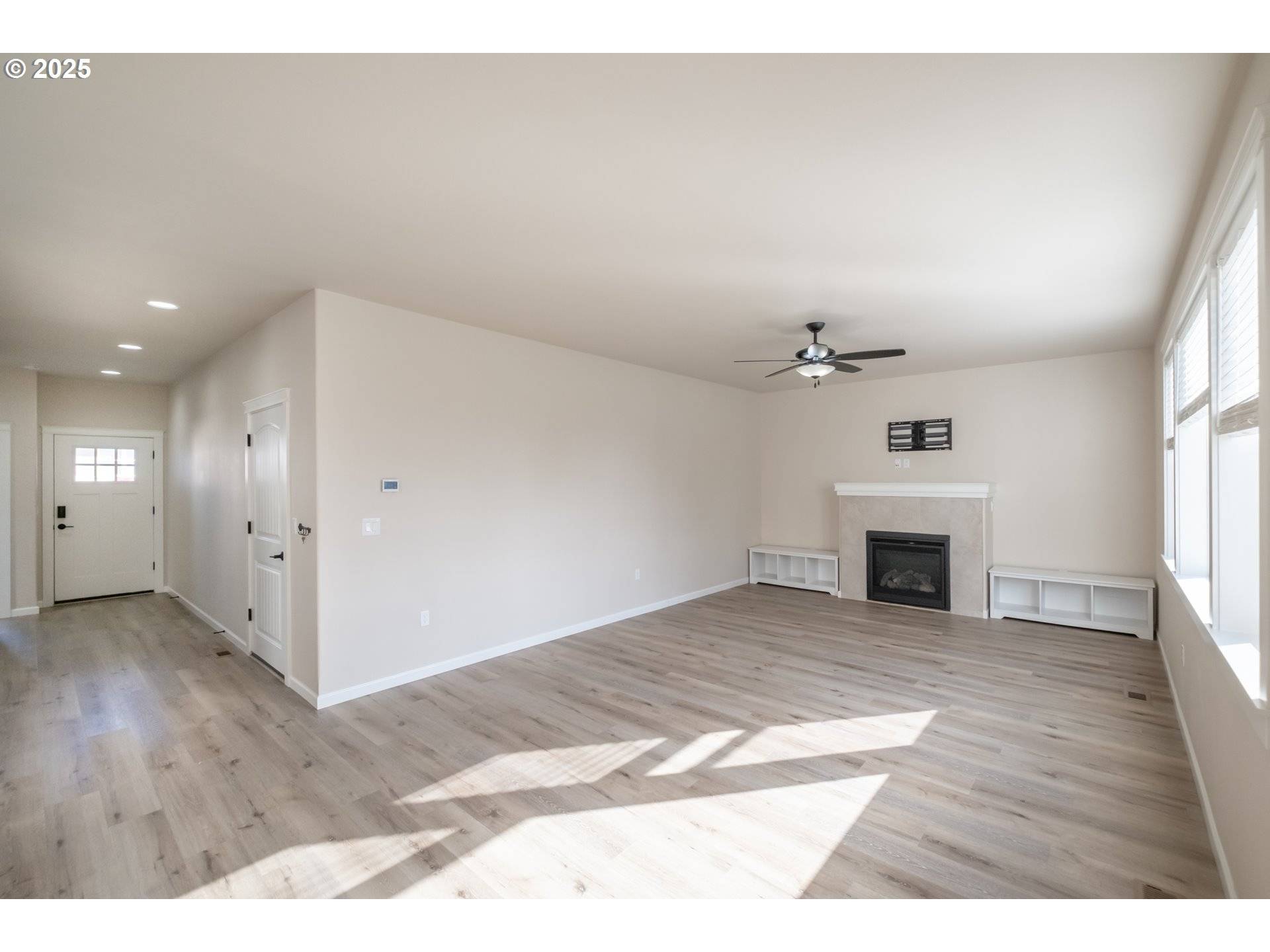 Dallas, OR 97338,383 NW DENTON AVE