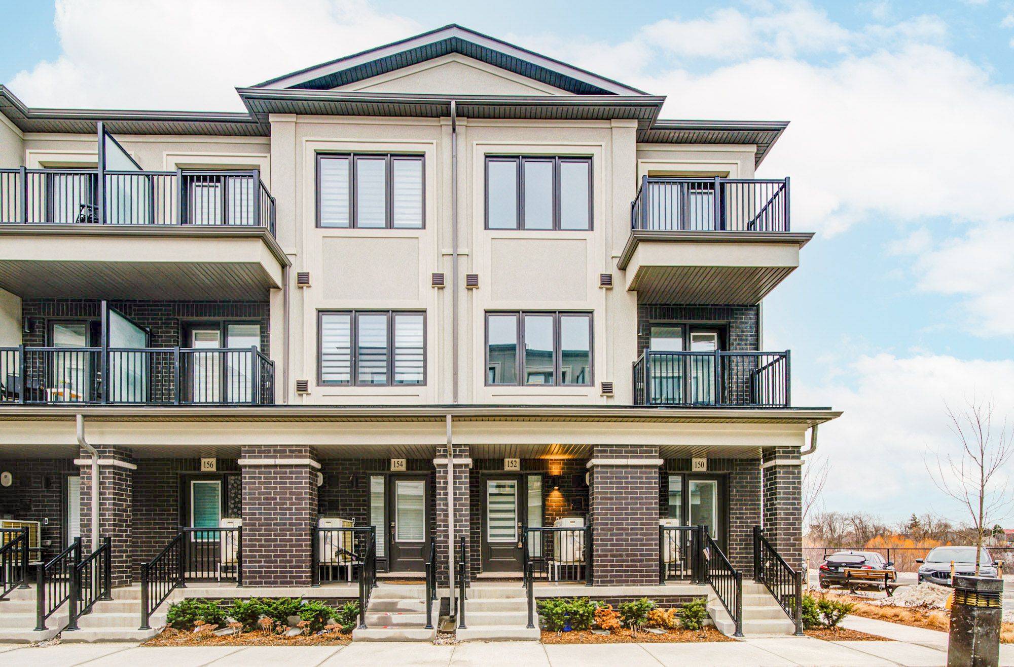 Richmond Hill, ON L4B 0H7,152 Matawin LN