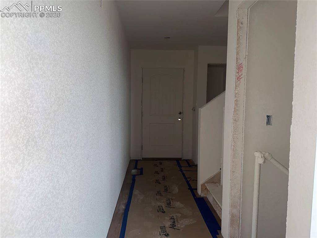 Colorado Springs, CO 80907,741 Little Bear GRV