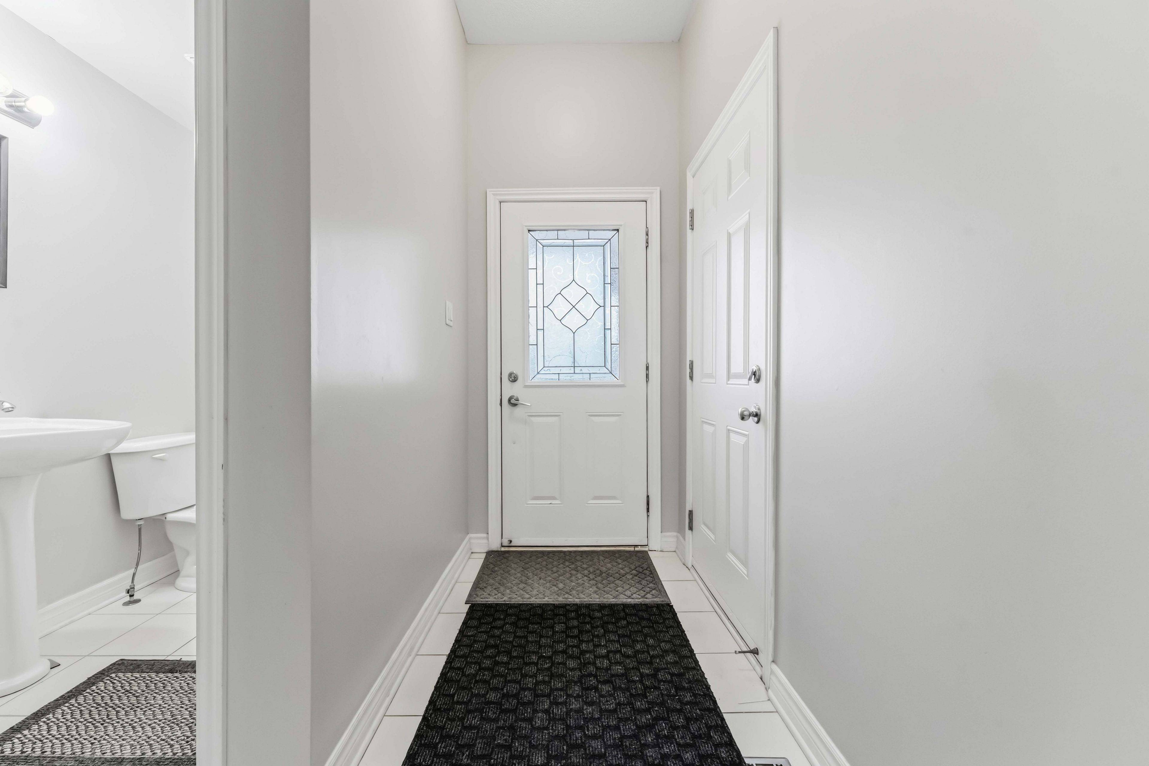 Orleans - Cumberland And Area, ON K4A 0J9,214 Montmorency WAY