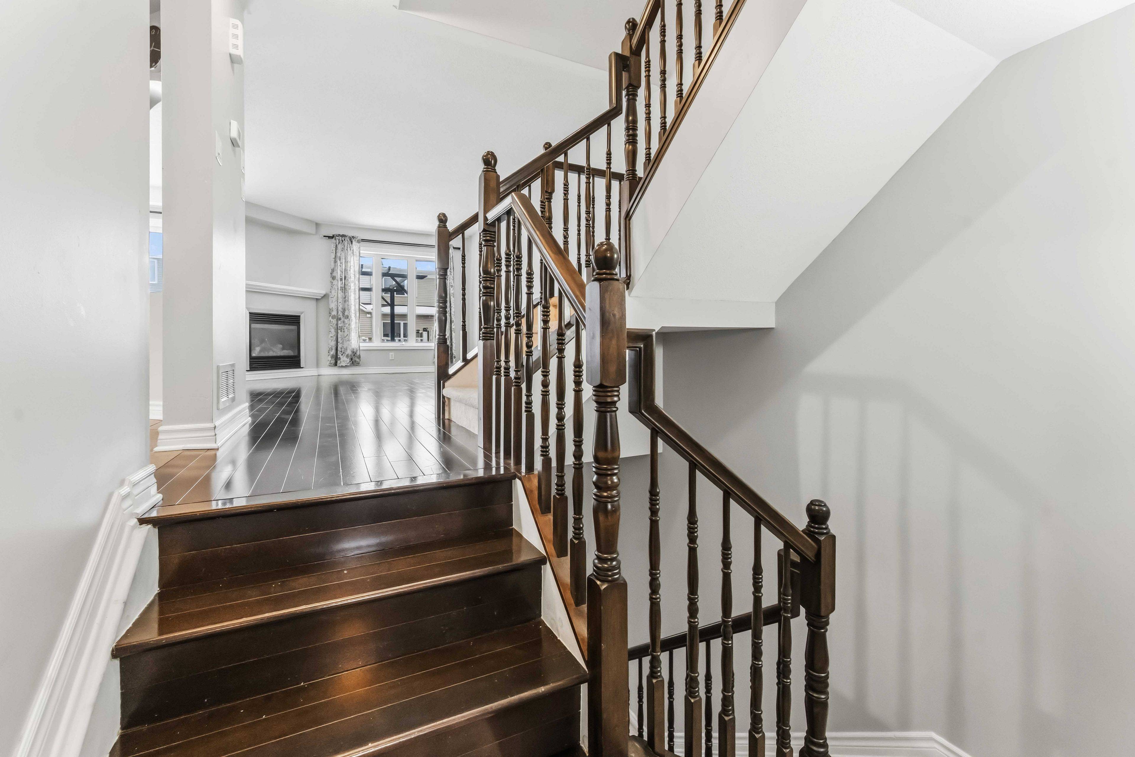 Orleans - Cumberland And Area, ON K4A 0J9,214 Montmorency WAY