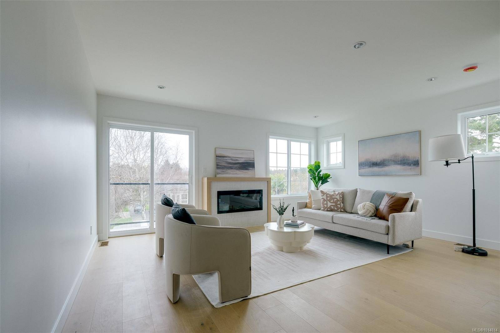 Saanich, BC V8P 3Z8,3907 Cedar Hill Rd #Unit 12