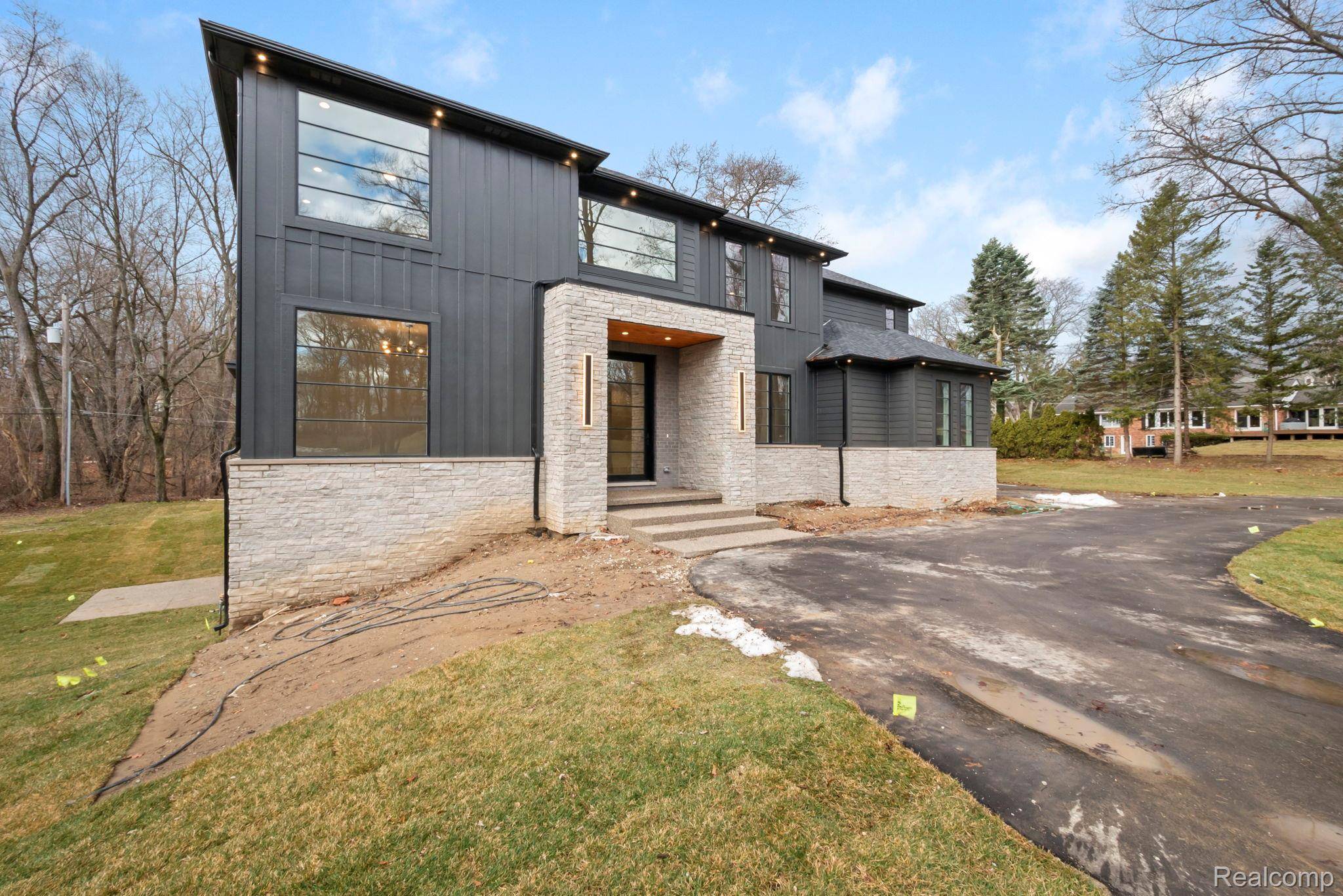 Bloomfield Hills, MI 48304,3636 Forest Hill DR