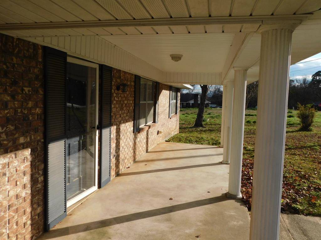 Springhill, LA 71075,604 NW 7th Street