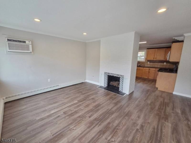 Perth Amboy City, NJ 08861,533 S Park Dr