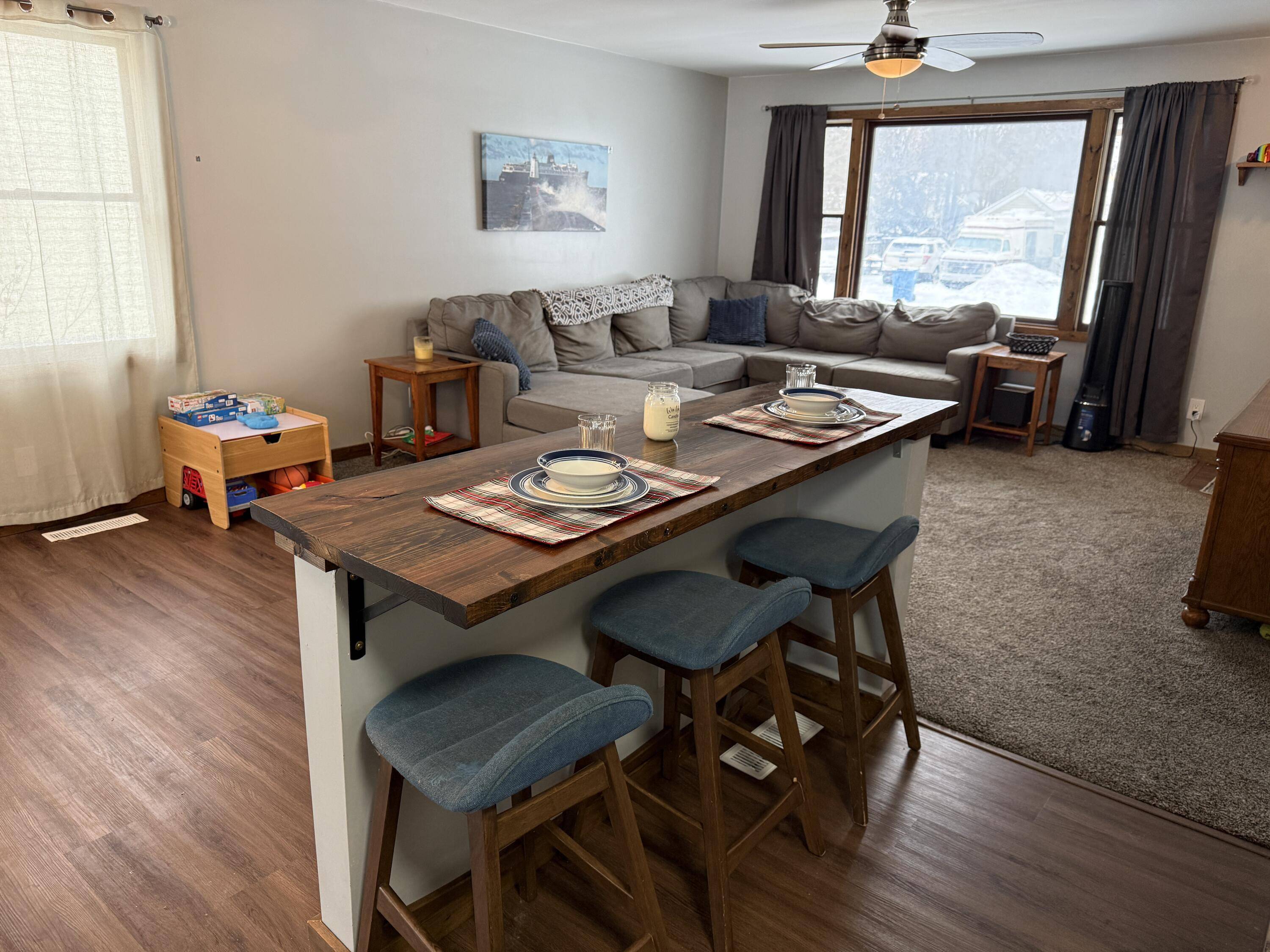 Scottville, MI 49454,305 S Main ST