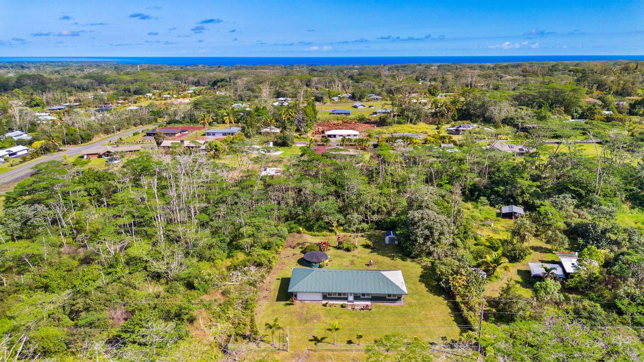 Keaau, HI 96749,15-1987 21ST AVE