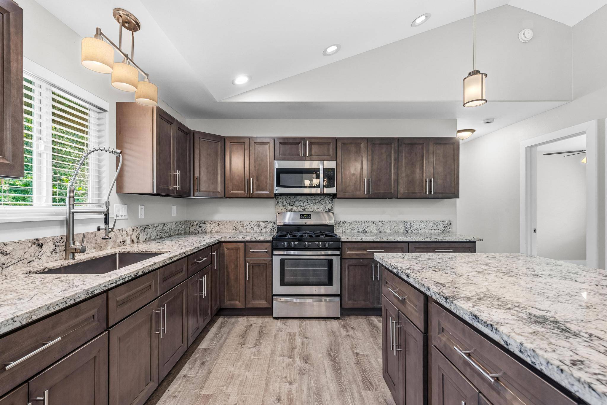 Keaau, HI 96749,15-1987 21ST AVE