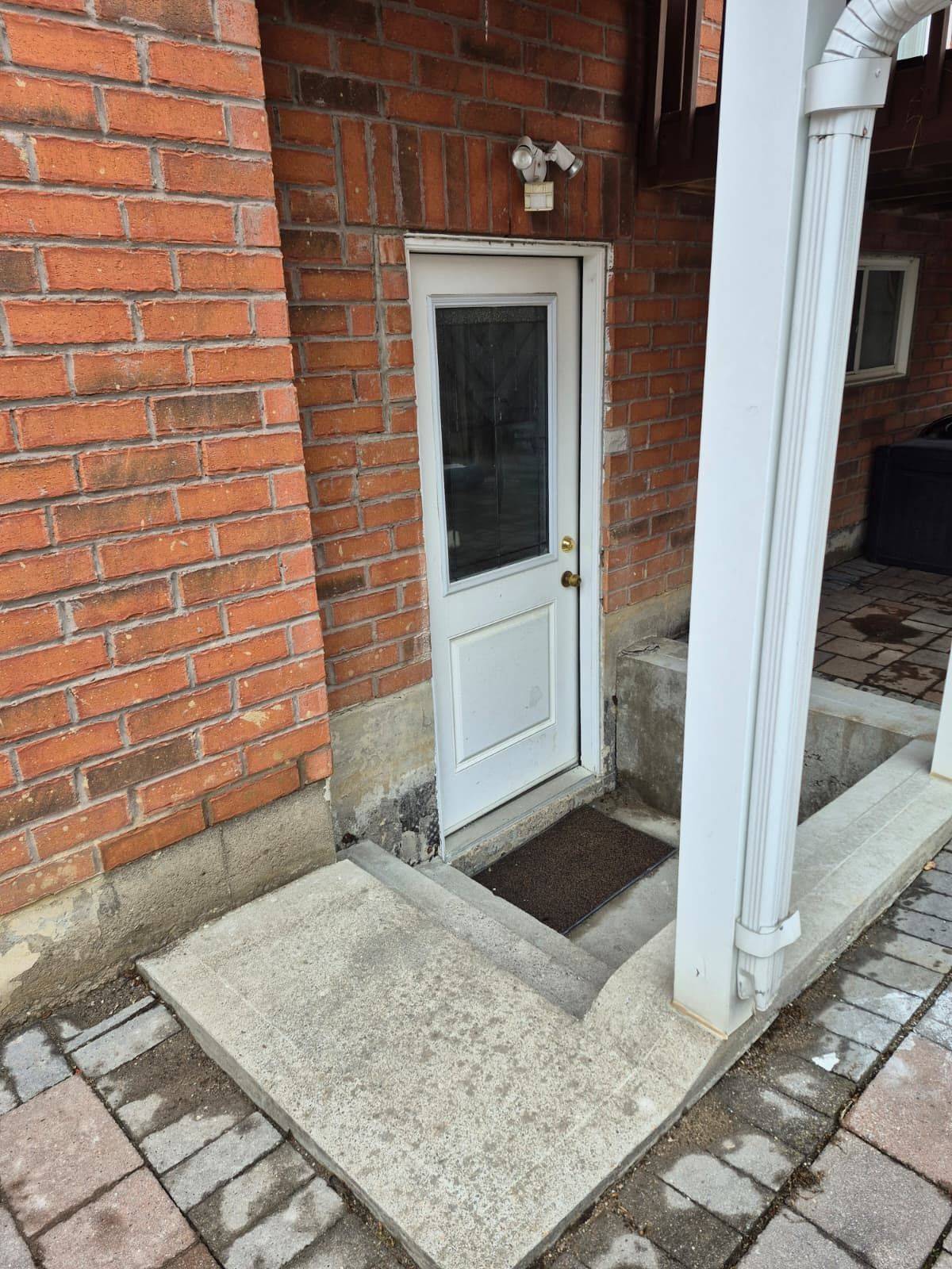 Toronto E11, ON M1X 2B7,476 Staines RD #Bsmnt