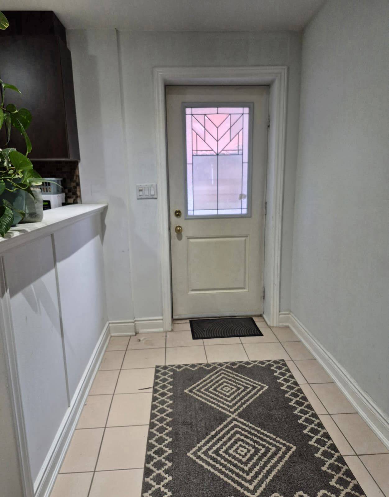 Toronto E11, ON M1X 2B7,476 Staines RD #Bsmnt