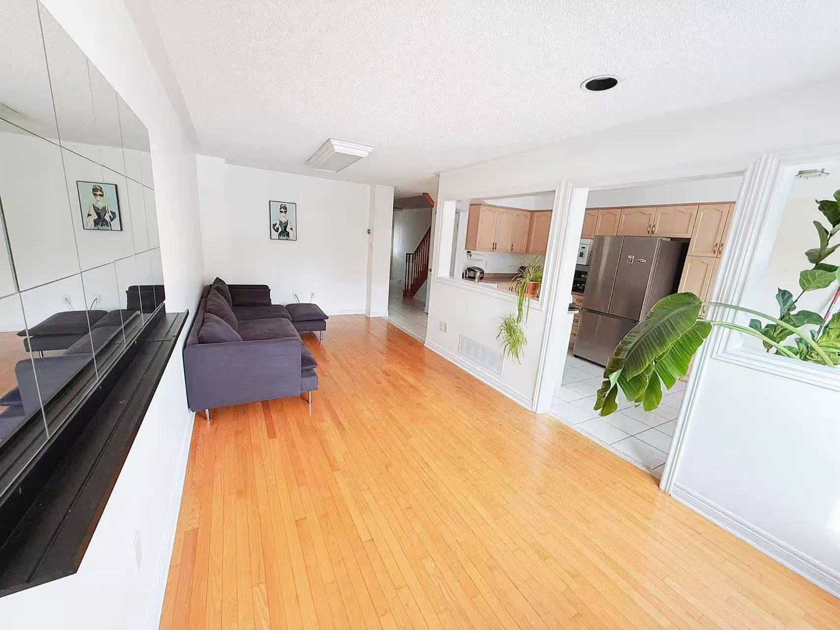 Mississauga, ON L5M 6P7,3892 Manatee WAY