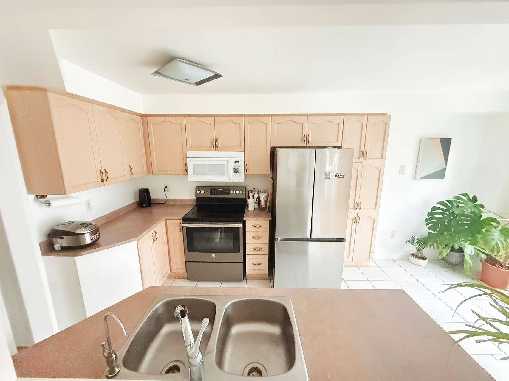 Mississauga, ON L5M 6P7,3892 Manatee WAY