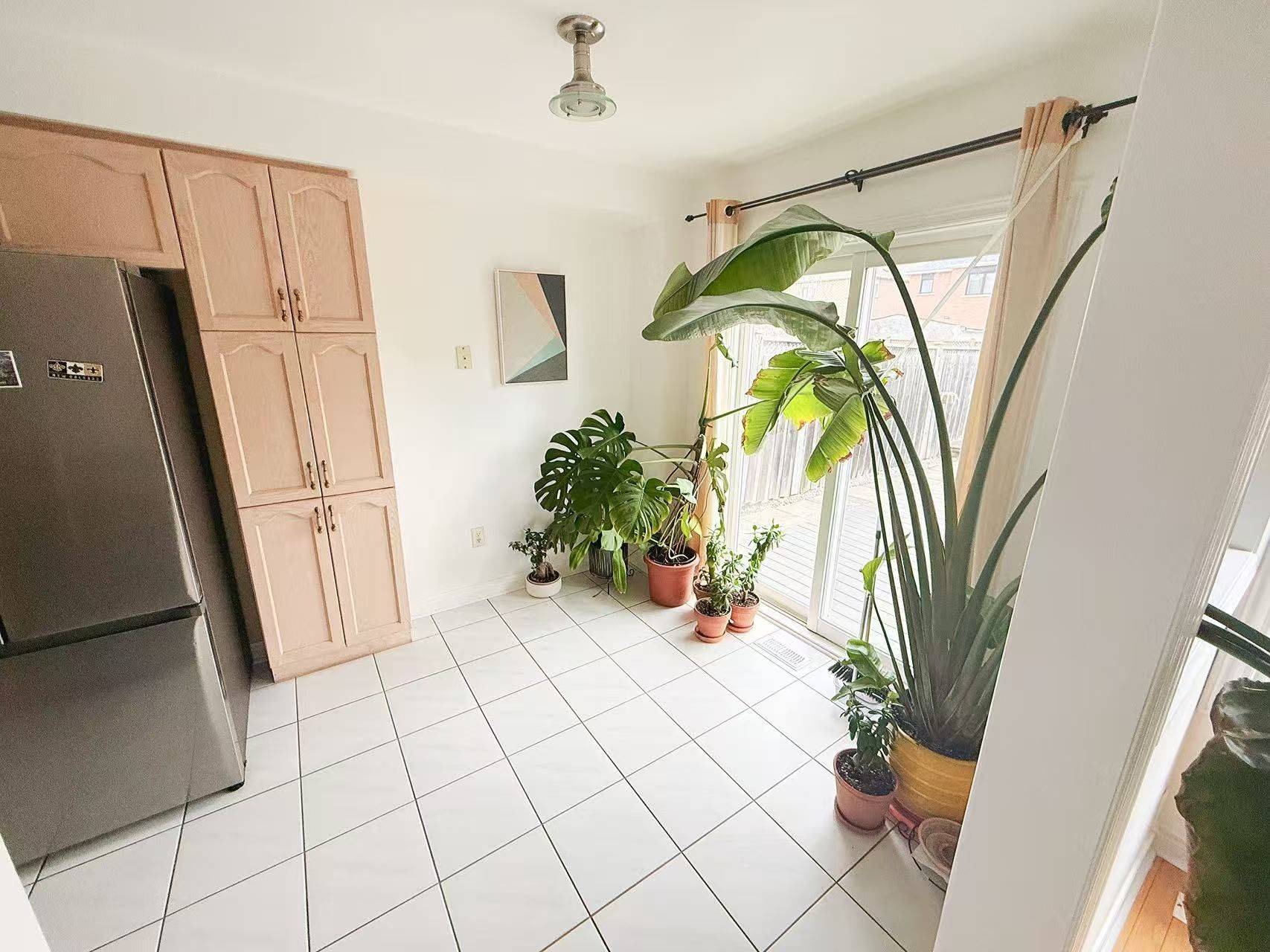 Mississauga, ON L5M 6P7,3892 Manatee WAY