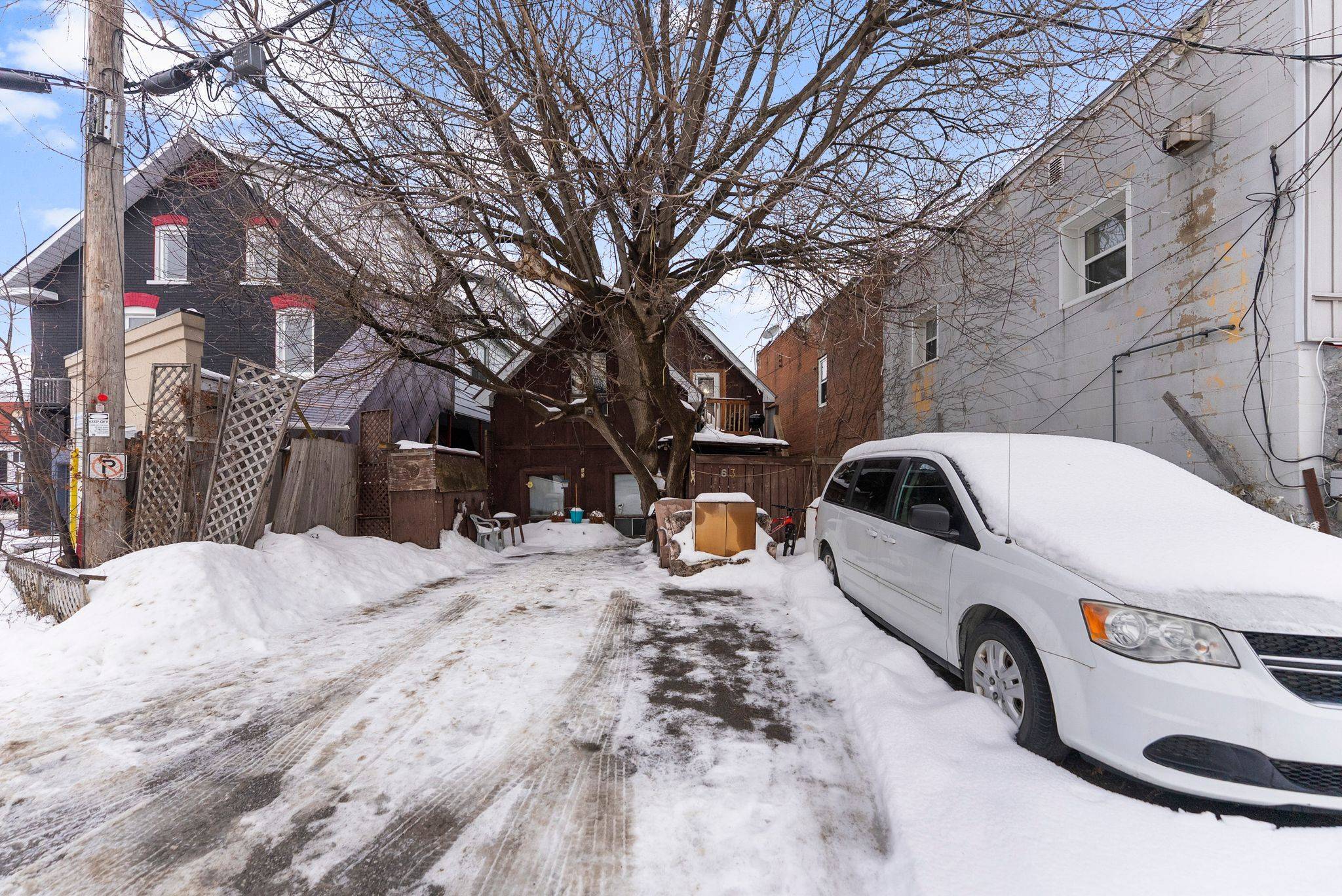 Arnprior, ON K7S 1R9,56 Madawaska ST