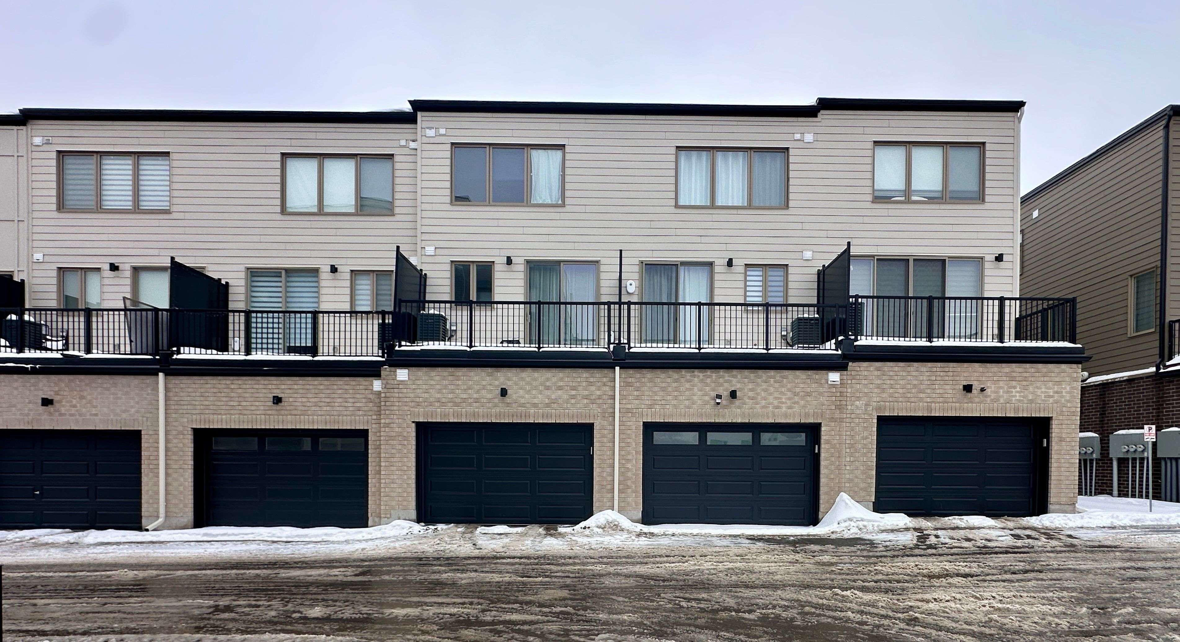 Manor Park - Cardinal Glen And Area, ON K1K 5A8,1406 HEMLOCK RD