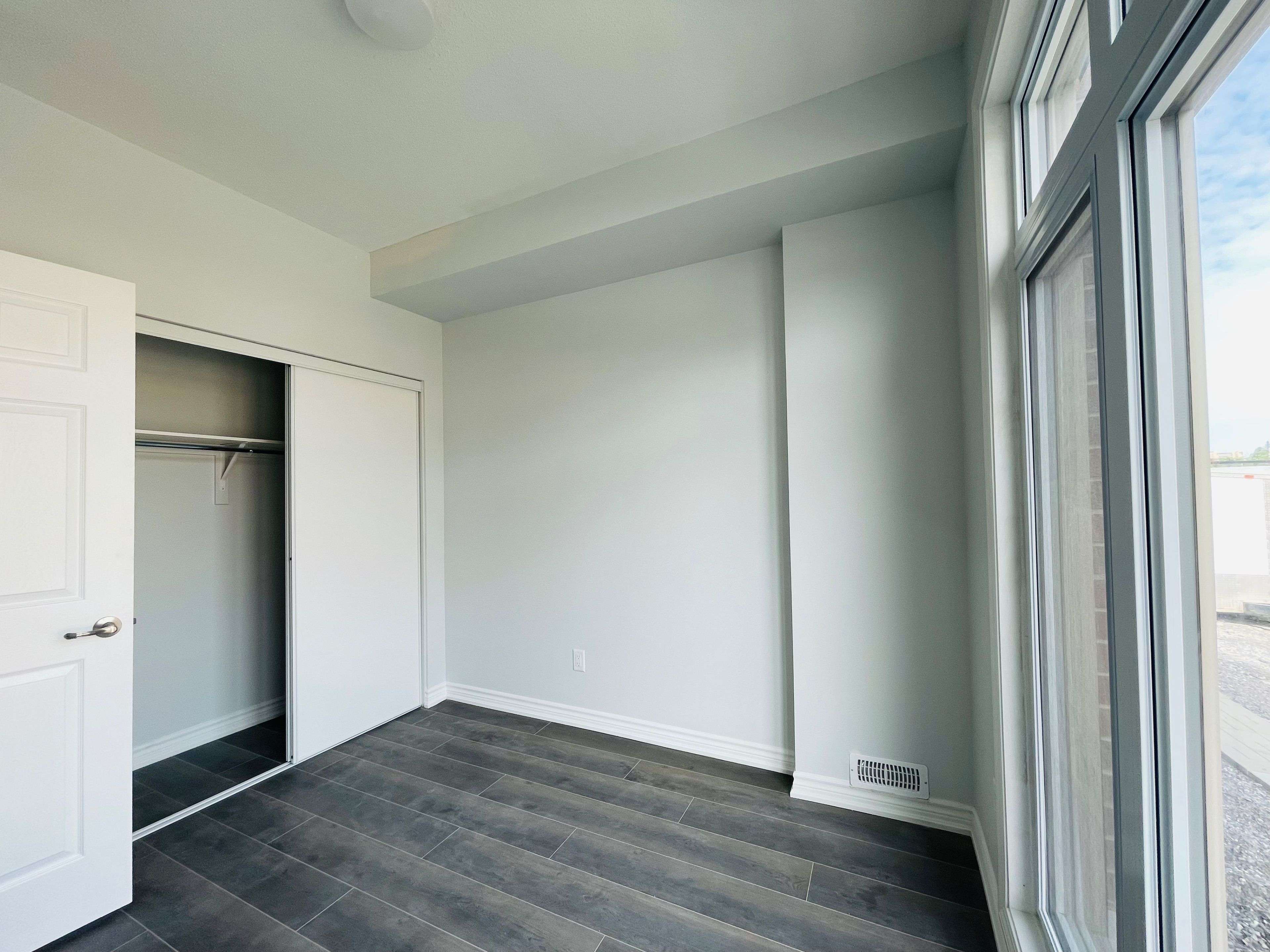 Manor Park - Cardinal Glen And Area, ON K1K 5A8,1406 HEMLOCK RD