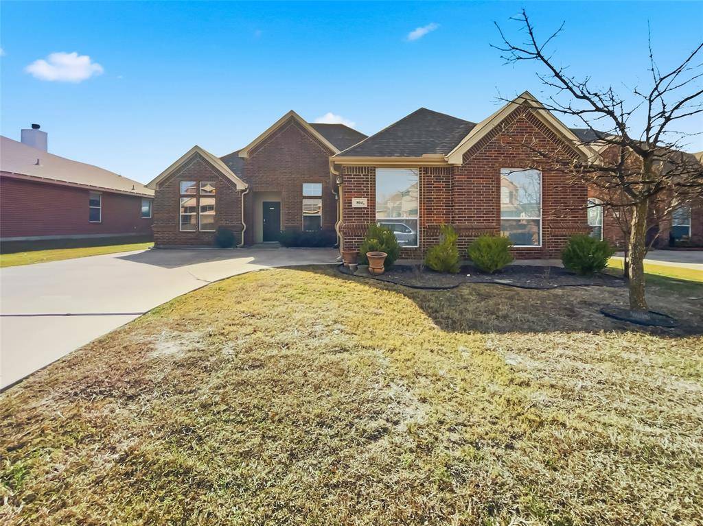 Burleson, TX 76028,804 Peach Lane