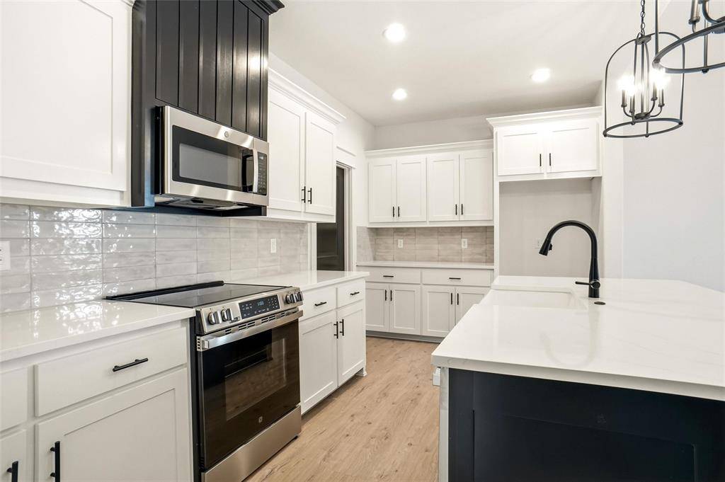 Weatherford, TX 76085,218 Legacy Boulevard