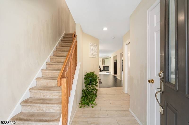 Raritan Twp., NJ 08822,6 Elm Ter