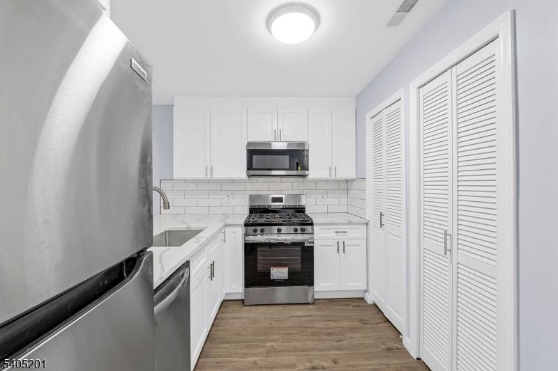 Vernon Twp., NJ 07462,3 Deer Valley Ln #1