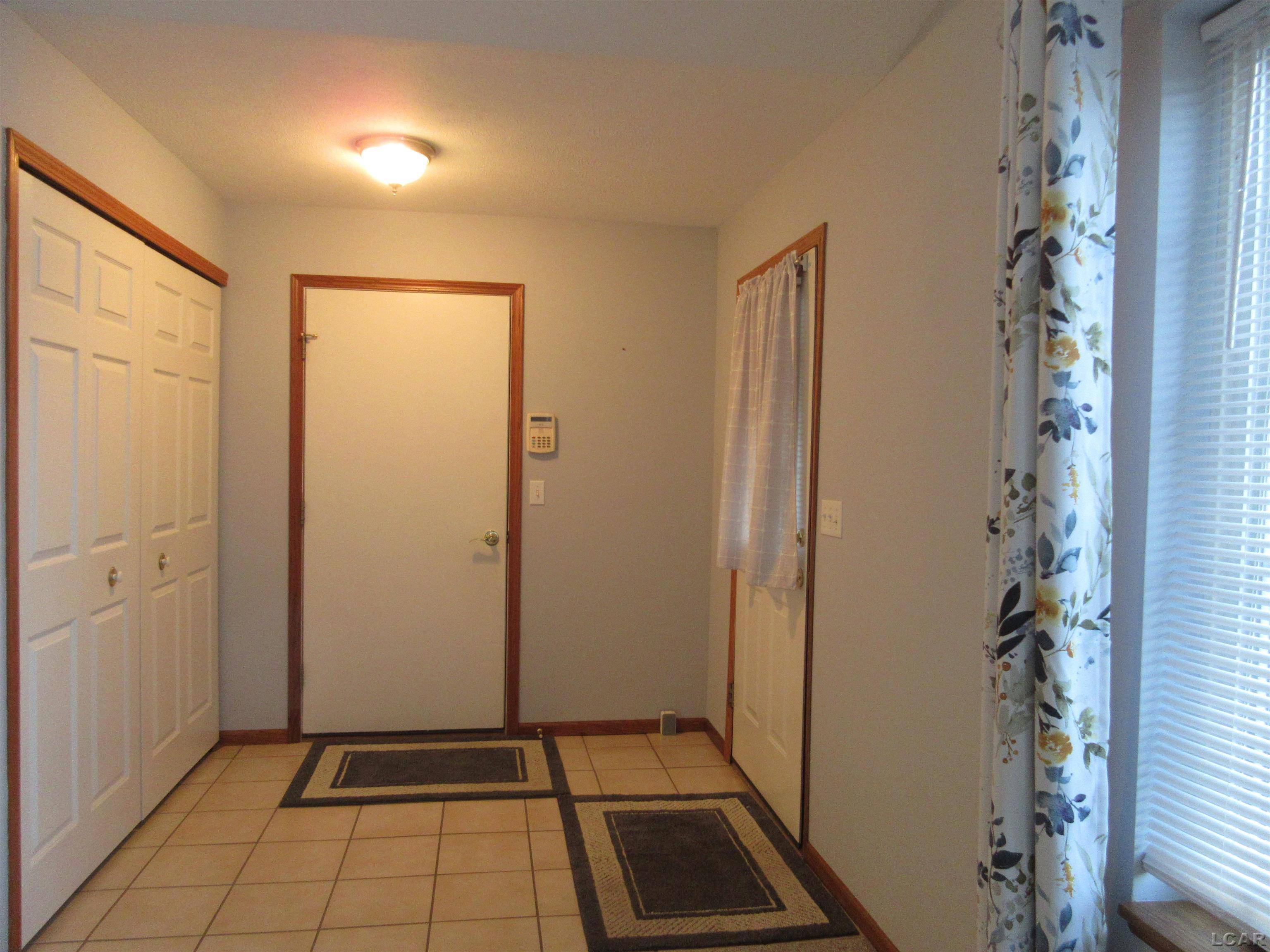 Tecumseh, MI 49286,502 CARRIAGE DR