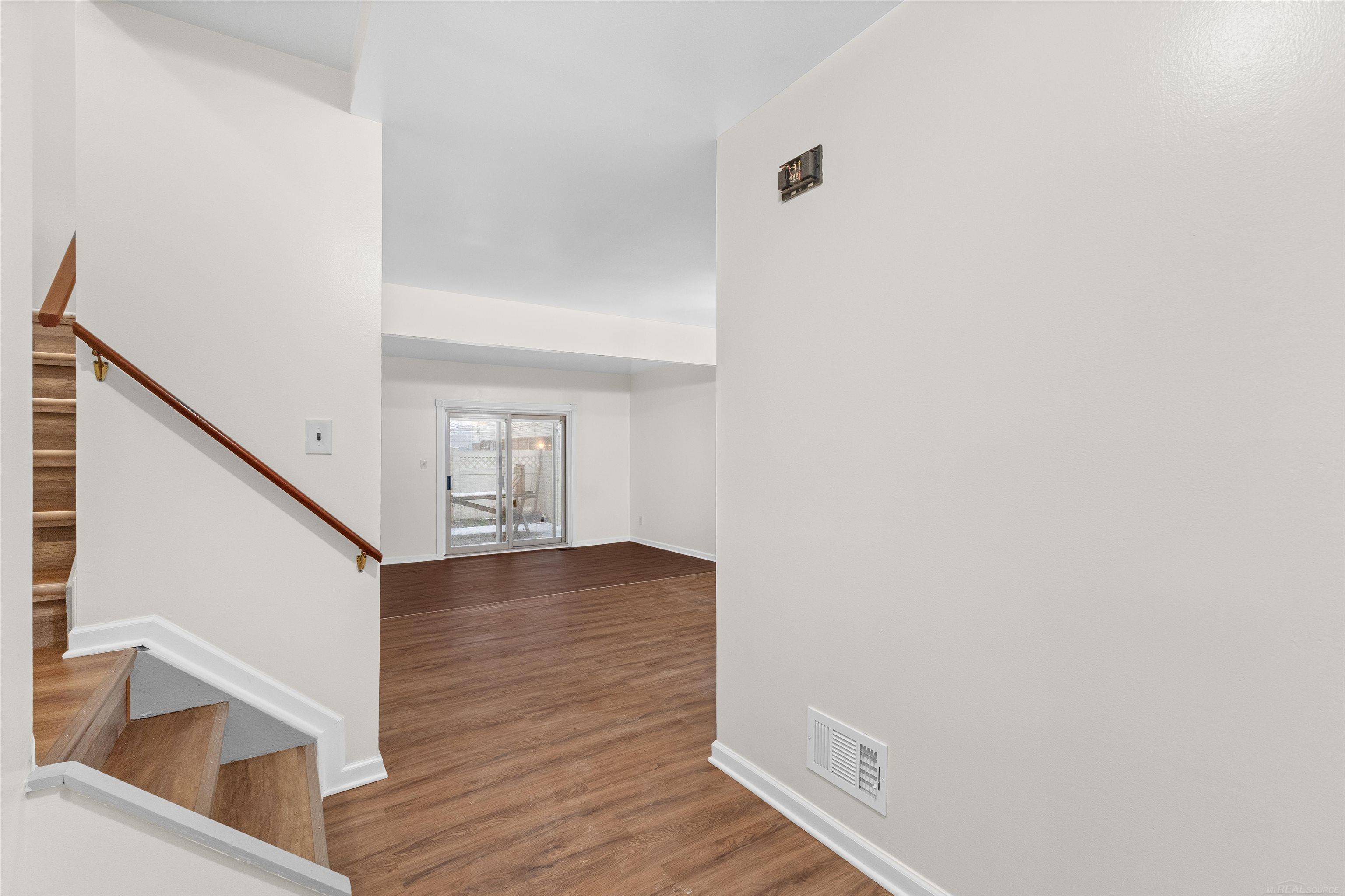 Madison Heights, MI 48071,1812 E Thirteen Mile RD