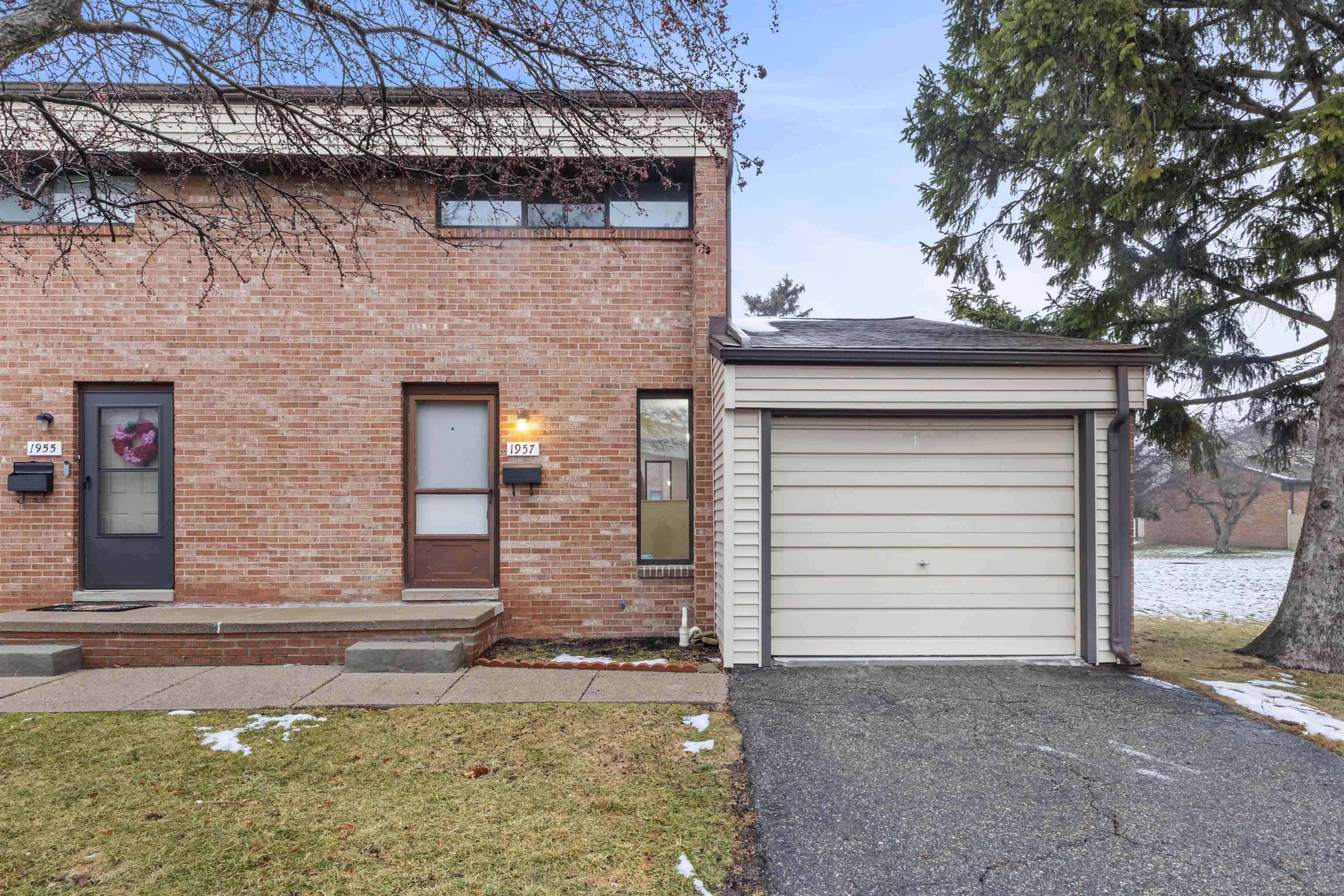 Warren, MI 48092,1957 Nicholas CT