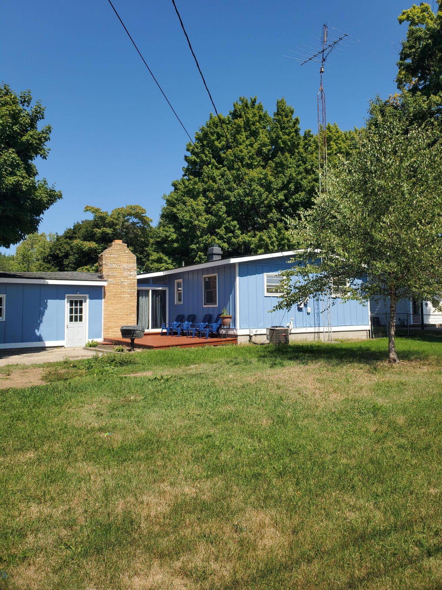 Benton Harbor, MI 49022,682 Waverly DR