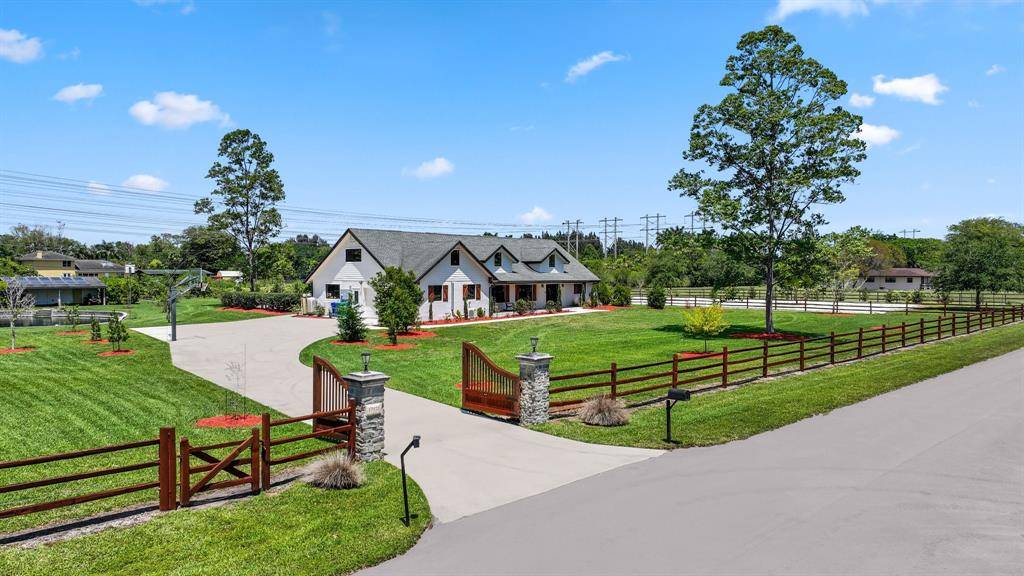 Southwest Ranches, FL 33331,17531 SW 68th Ct