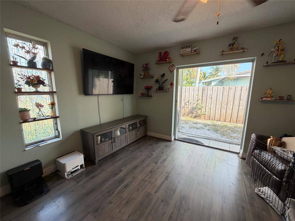 West Palm Beach, FL 33415,5814 Elder Dr