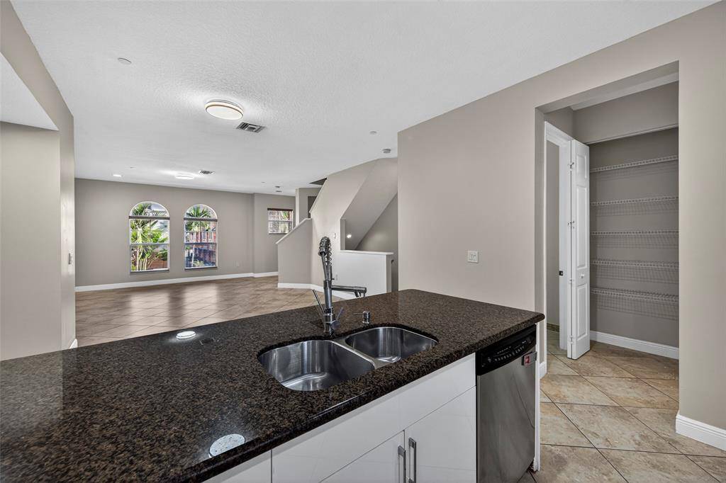 Fort Lauderdale, FL 33304,1033 NE 17th Way #1103