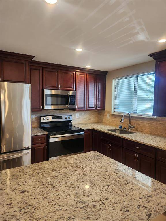 Plantation, FL 33324,651 N University Dr #23