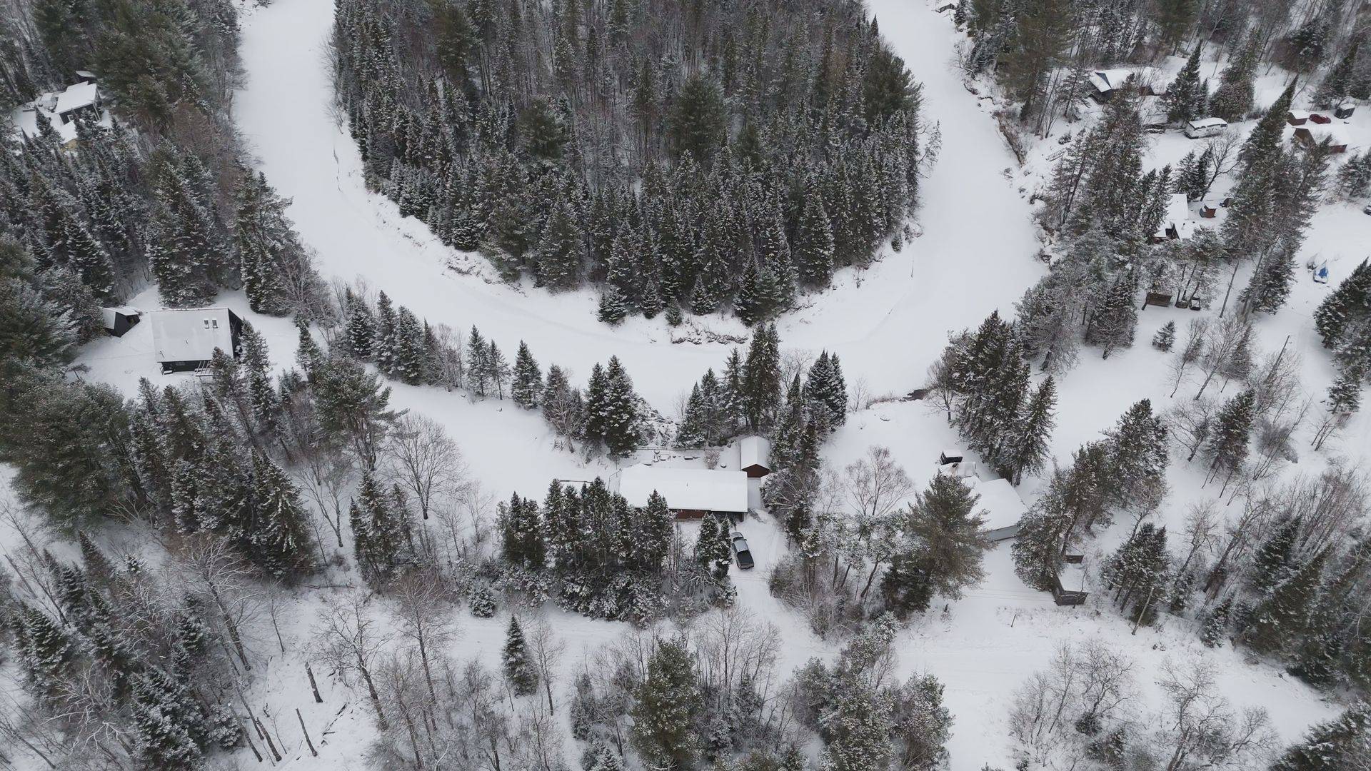 Huntsville, ON P1H 2J4,27 Groeger RD