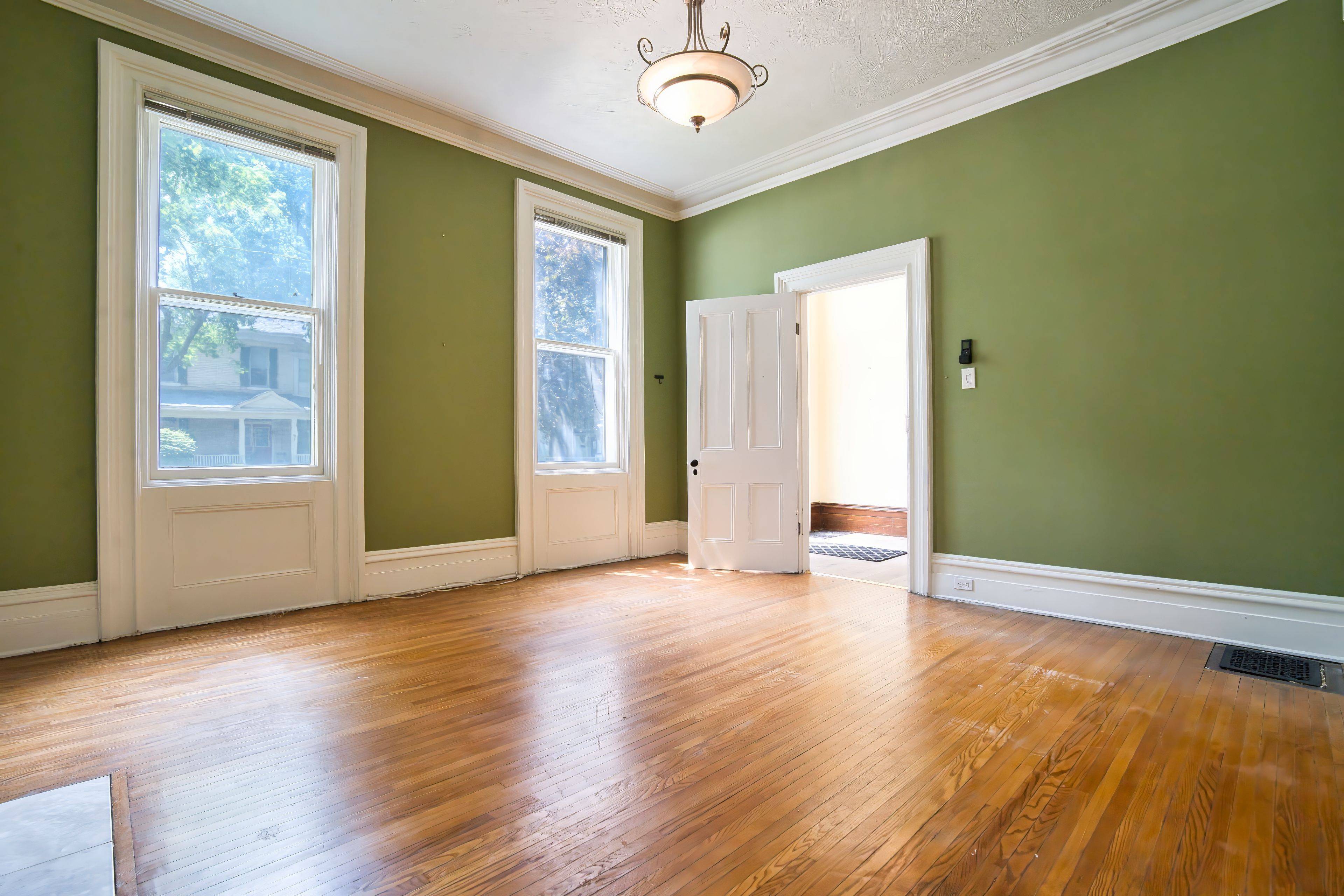 Woodstock, ON N4S 6R1,88 Wellington ST N