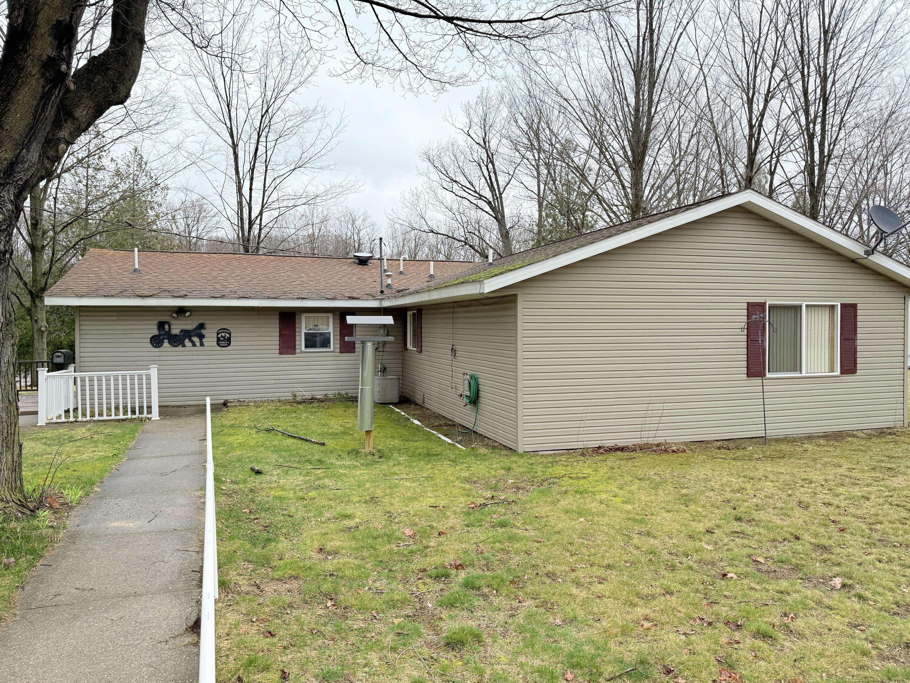 Hersey, MI 49639,15370 Rapids DR