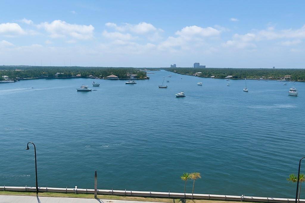 Hollywood, FL 33019,801 S Ocean Drive #206