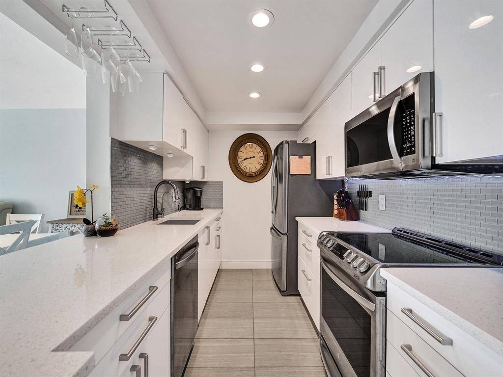 Fort Lauderdale, FL 33315,1101 River Reach Drive #205