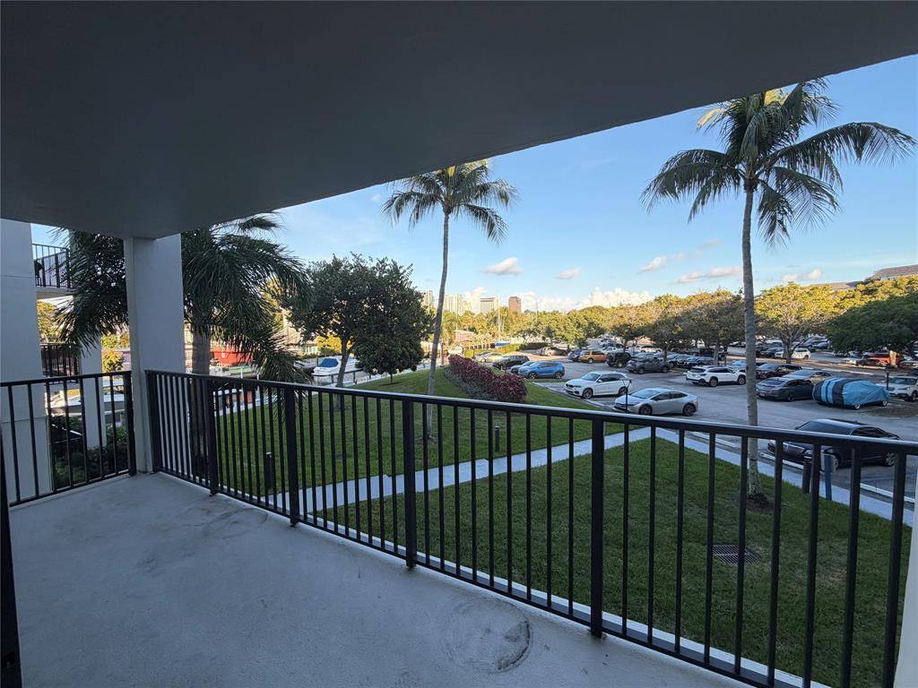 Fort Lauderdale, FL 33315,1101 River Reach Drive #205