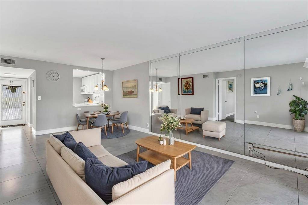 Margate, FL 33063,461 NW 76th Ave #106