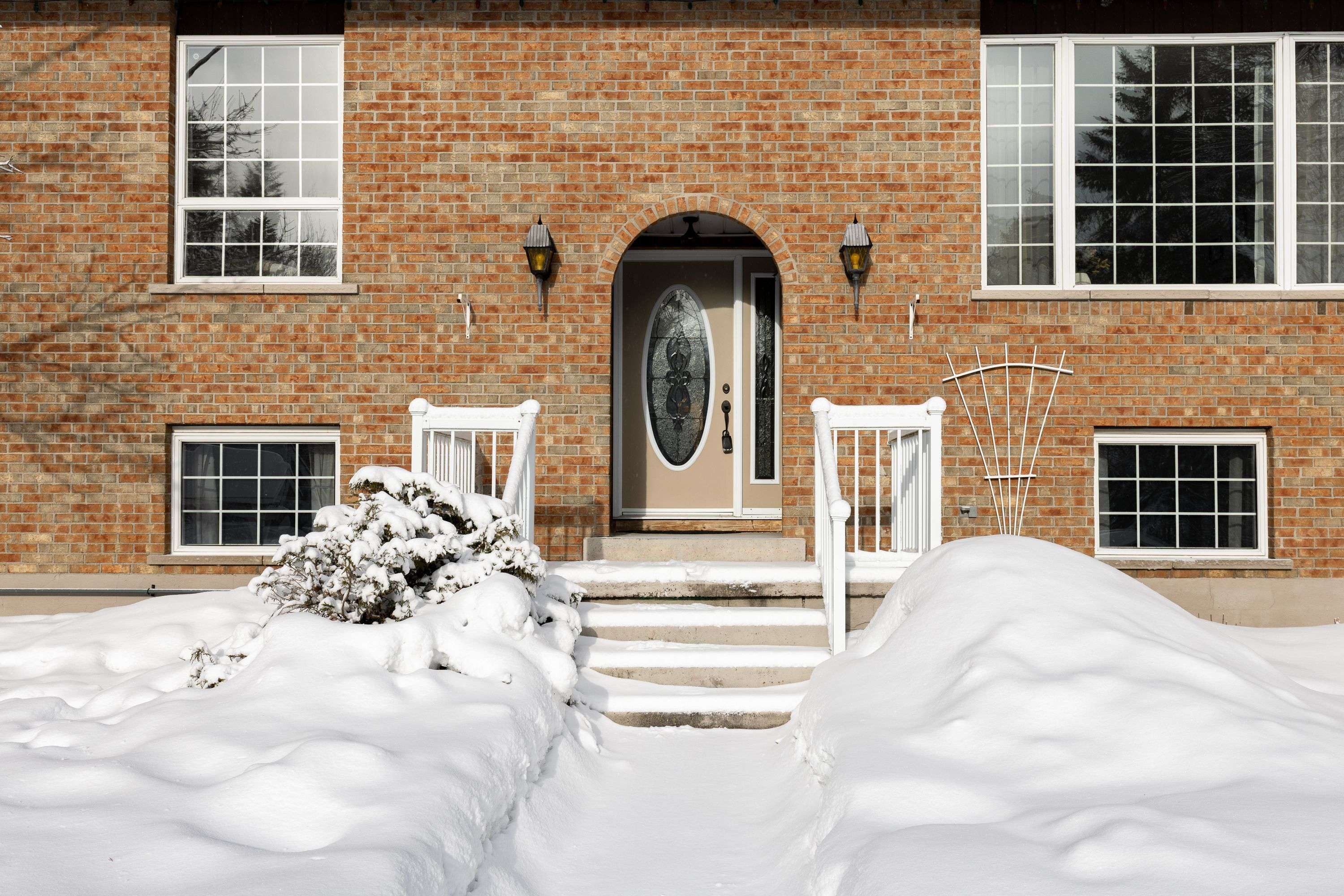 Huntsville, ON P0B 1L0,688 Stephenson 1 RD E