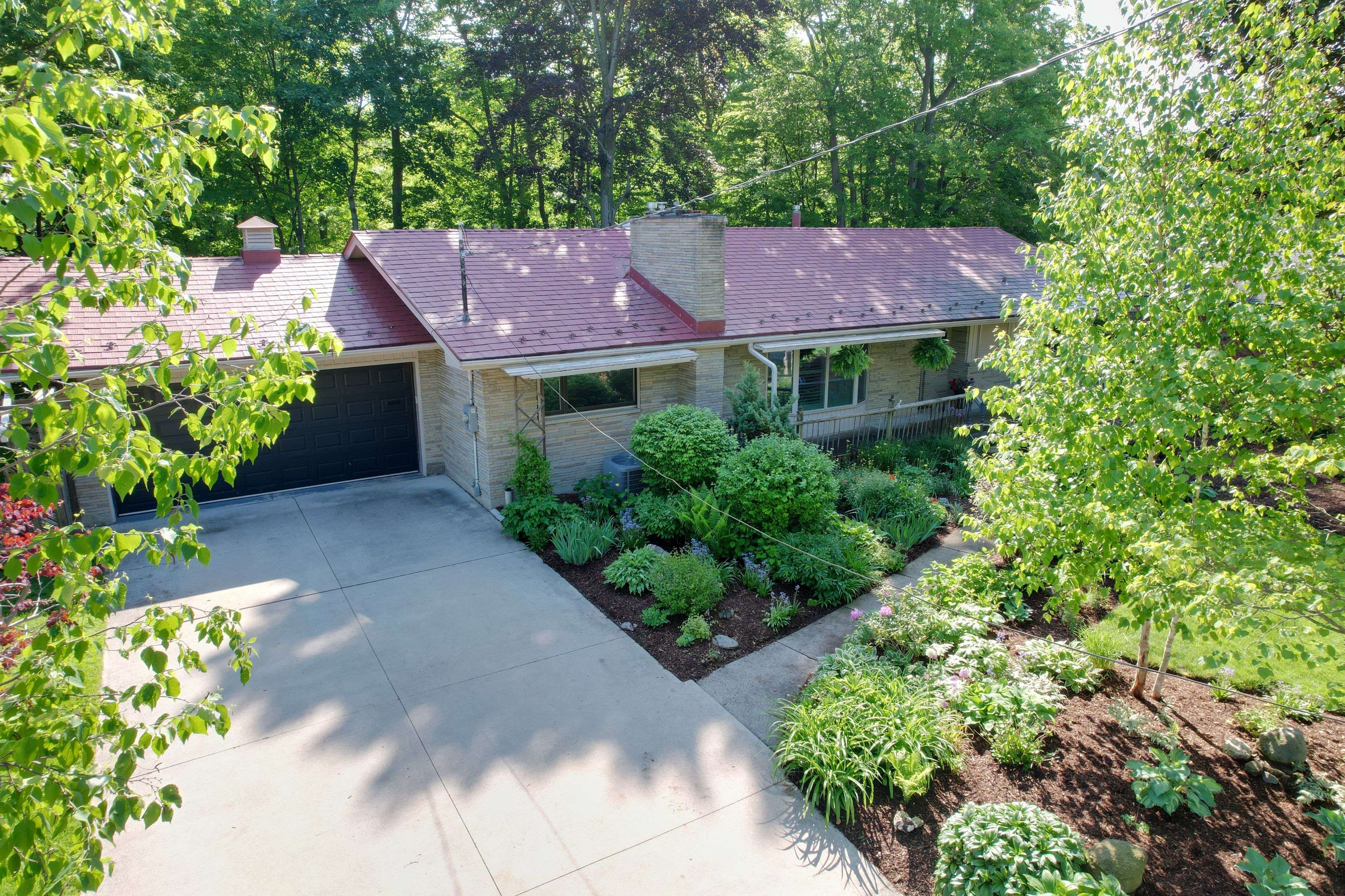 London North, ON N6G 1R2,7 Metamora CRES