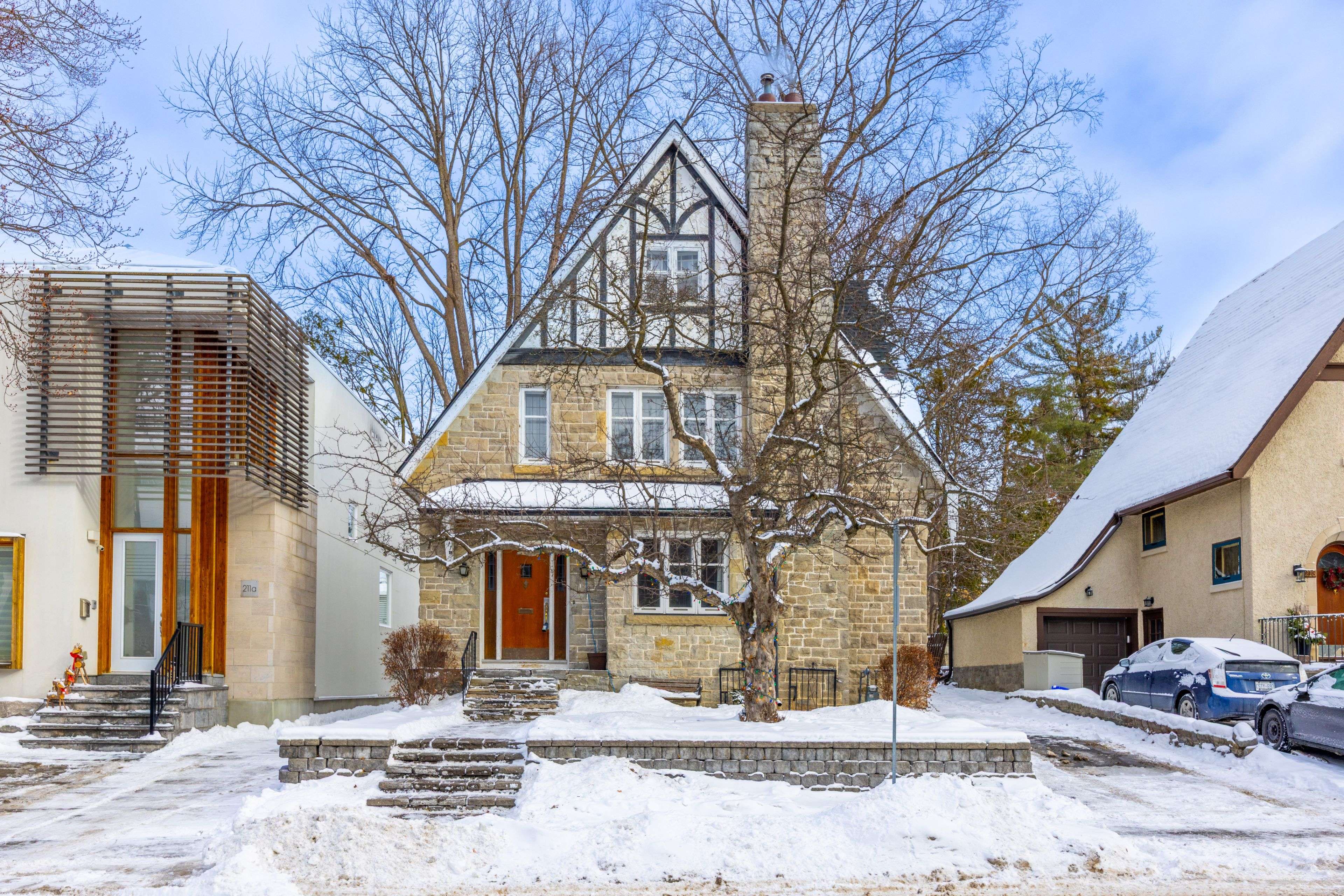 Dows Lake - Civic Hospital And Area, ON K1Y 1V3,211 B Melrose AVE