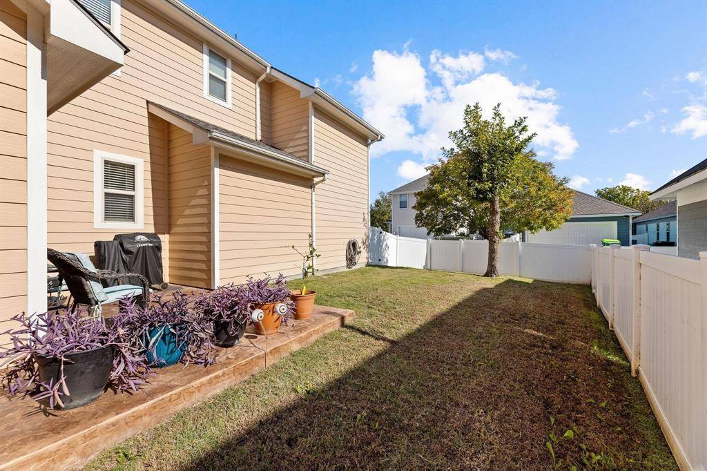 Savannah, TX 76227,1424 Live Oak Lane